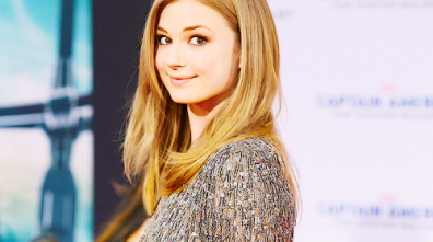 Emily VanCamp 3